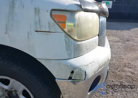 2007 Toyota Tundra Sr5 5.7L V8 z USA, uszkodzony, nr VIN 5TFSV54177X003490